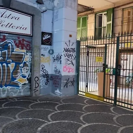 109c Mezzocannone Charming Flat Apartamento *