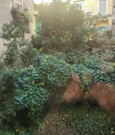 109c Mezzocannone Charming Flat *