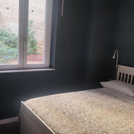 109c Mezzocannone Charming Flat